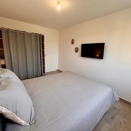 Maison - Maison Moderne Cozy Avec Exterieur 度假居 *